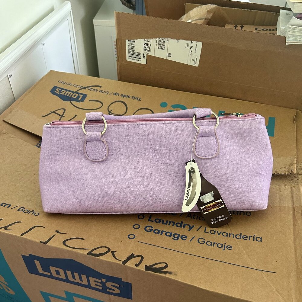 Primeware insulated wine clutch